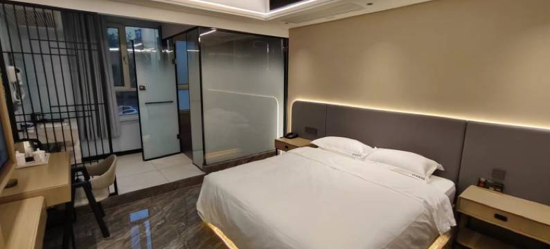 博乐美华快捷酒店(友好时尚购物中心店)图片