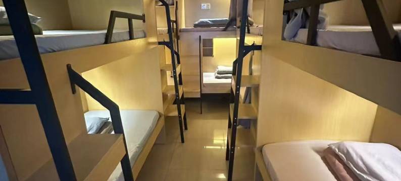 悦享青春青年旅舍(深圳南山区南光地铁站店)图片