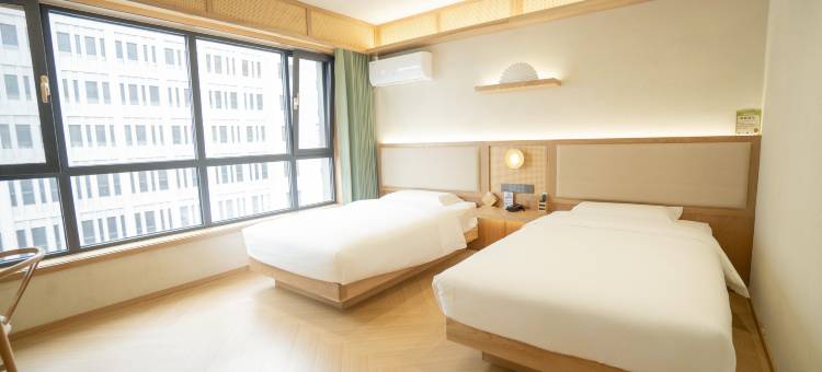 集安江楠宜宿酒店(大吉它主题广场店)图片