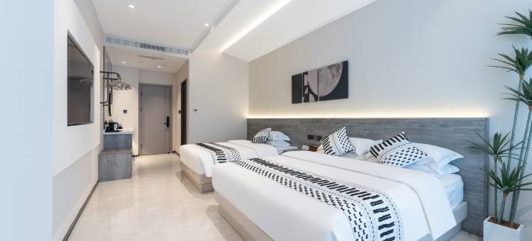 威海安海缦斯酒店(威海高铁站华发新天地店)图片