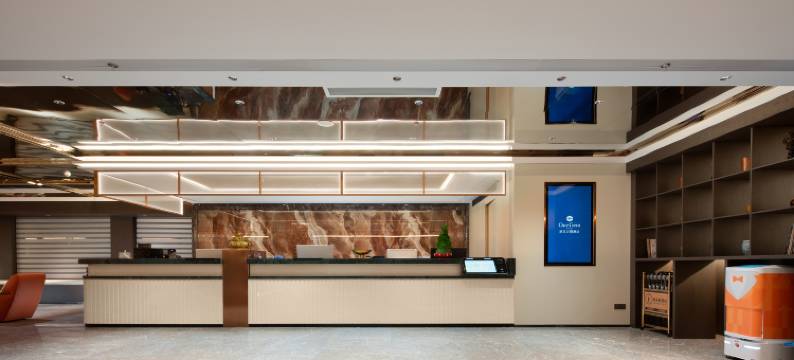 滨江万璟酒店(椰海大道美兰机场店)图片