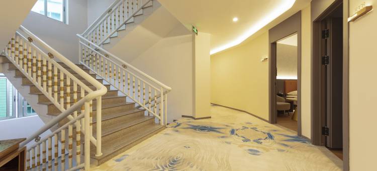 谷莫尼GUMONIXINGYEHOTEL兴业酒店(诏安明代石牌坊梅峰公园店)图片
