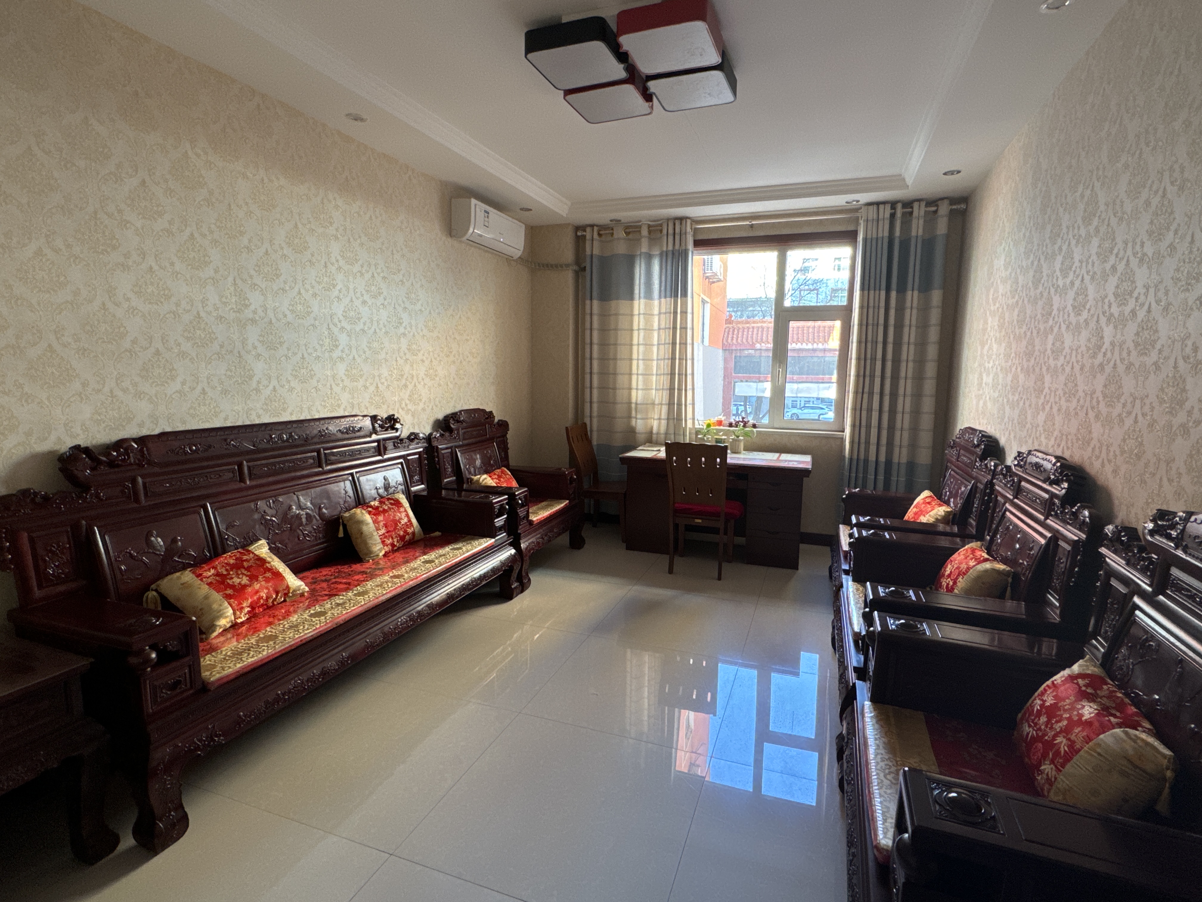 Jinhao HotelOver view