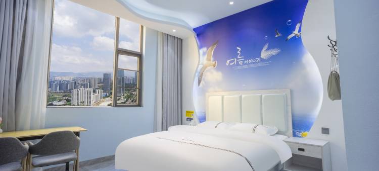 曲靖南郡尚居酒店(金麟湾爱情小镇店)图片