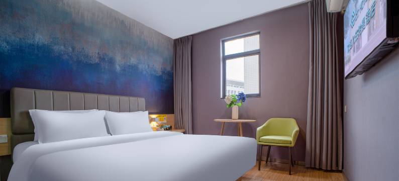 希缇酒店(南宁火车站广西大学地铁站M出口店)图片