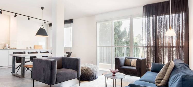 Modern 2BR Apt w Private Parking in City Center图片