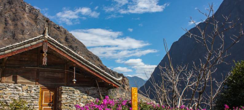 虎跳峡山泉客栈图片