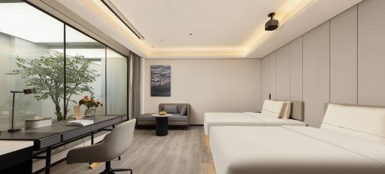 广州越秀淘金地铁站亚朵酒店图片