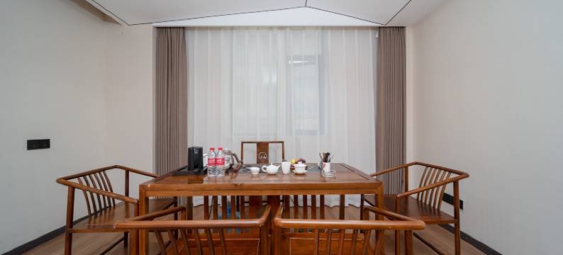 思南云上酒店(思丰财富广场旁)图片