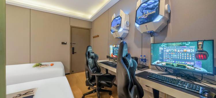 衢州8090轻居酒店(国金中心水亭门店)图片