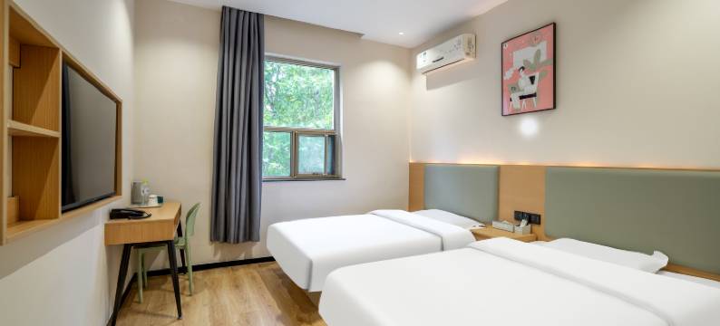 慕颜轻居酒店(日照芒果时代广场大润发店)图片