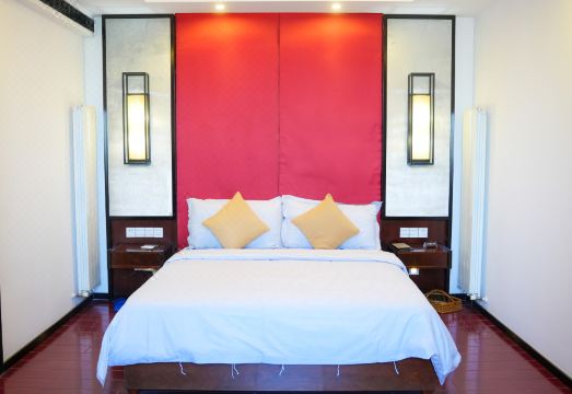 Lake View Holiday Hotel Hotel Overview