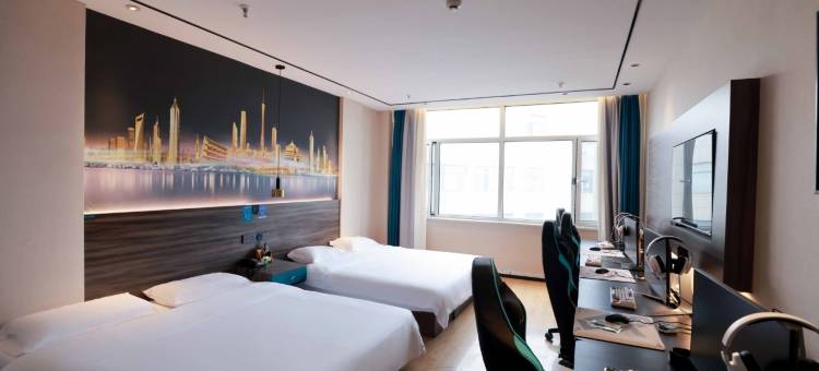 雷神电竞酒店(济宁金乡步行街店)图片