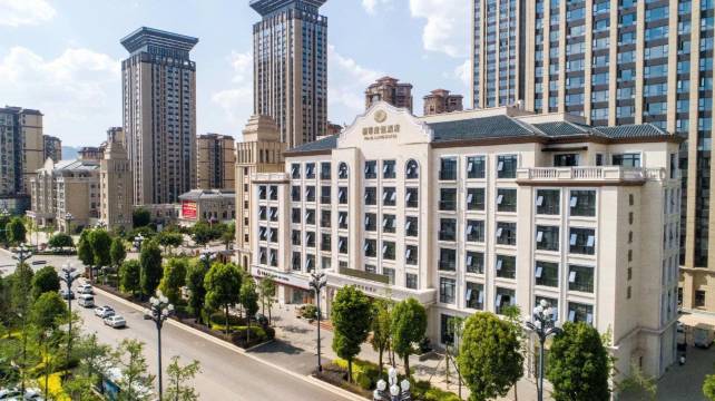 弥勒福蒂酒店(湖泉水乡旅游度假区店)