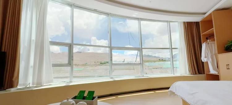 鸣悦凯会观光酒店图片