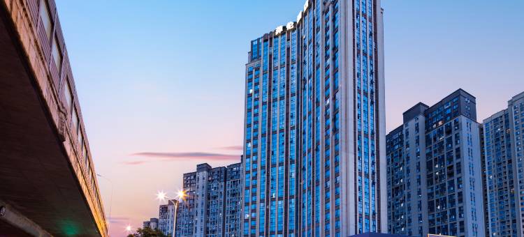 菲伦酒店(长沙洋湖湿地地铁站店)图片