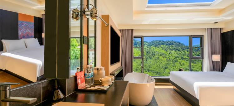 SFEEL设计师酒店(九寨沟景区游客中心店)图片