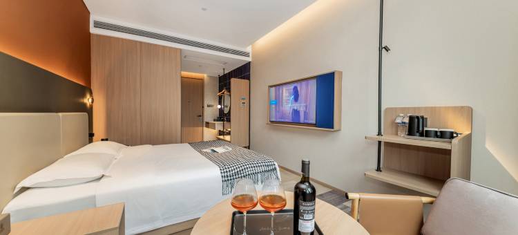 壹号公馆青莲酒店(枣阳万象城店)图片