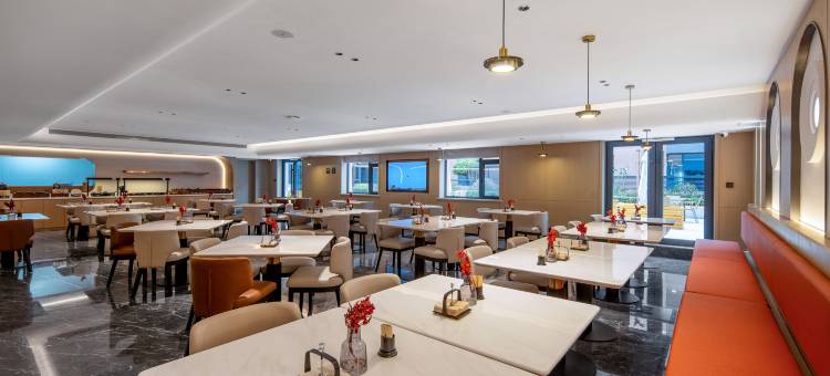 银川砂之船奥莱丽景南街亚朵酒店图片