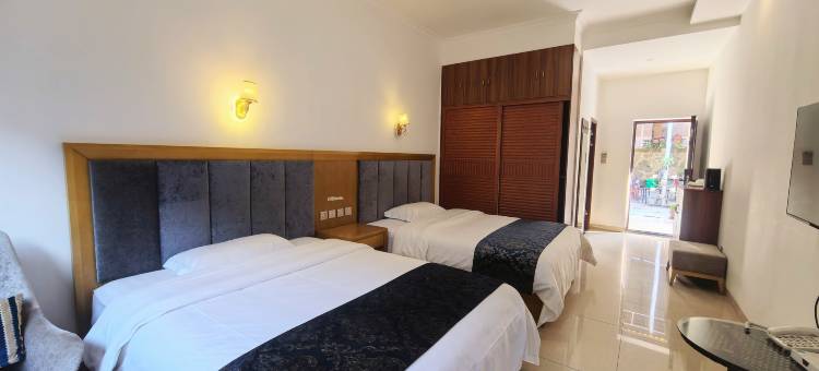 攀枝花常乐假日酒店(仁和南站店)图片