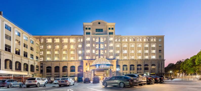 REMAX热麦电竞酒店(慈溪清水湾店)图片