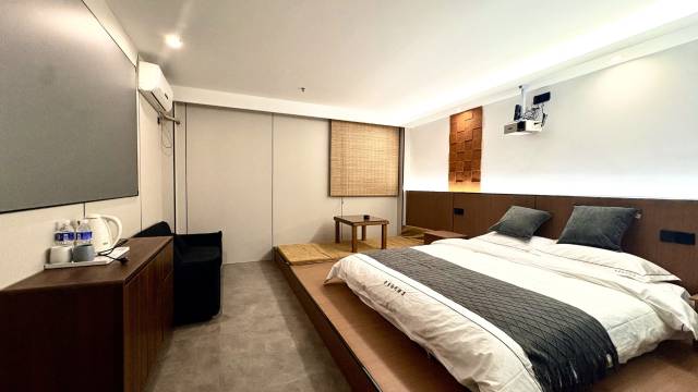 爱屋铂悦酒店(汪曾祺纪念馆店)