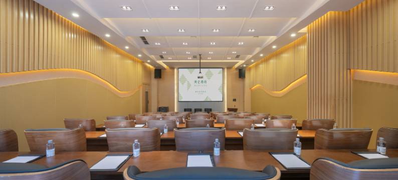 青岛金沙滩海景美仑酒店图片