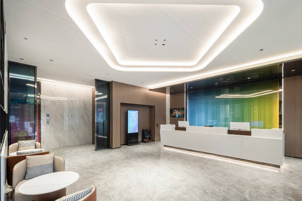 雅美途酒店(防城港嘉乐城二运站店)图片