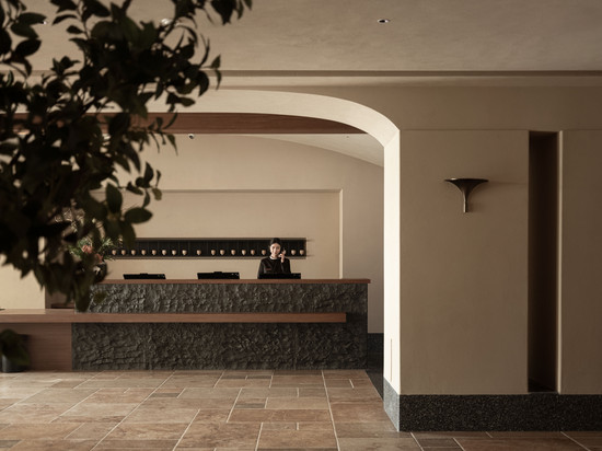 乌鲁木齐站宝能城亚朵见野酒店