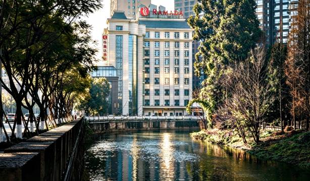 乐山温德姆华美达酒店图片