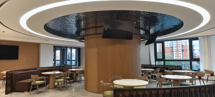 丽呈酒店(巴彦淖尔市临河区店)图片