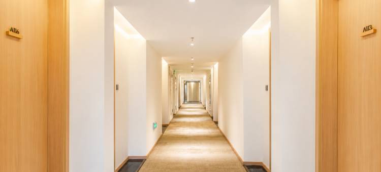 赐悦·小隐Dhyāna nvāsa美学空间(观山湖公园观山西路地铁站店)图片