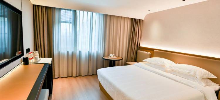 格美酒店(连云港苏宁广场盐河巷店)图片