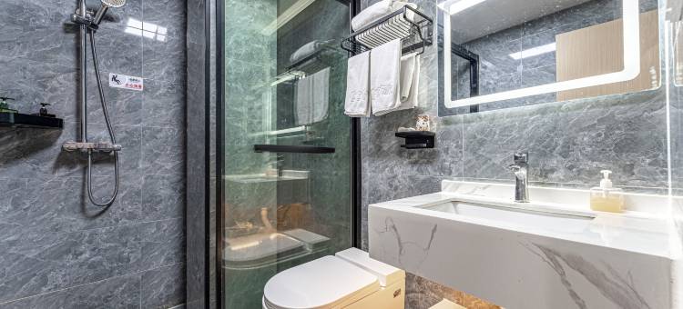 艺家精品酒店(上海虹口足球场店)图片