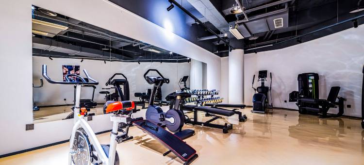 万澳酒店(重庆解放碑步行街洪崖洞店)图片