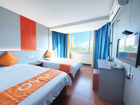 桐庐明光假日酒店(桐庐桐君山店)