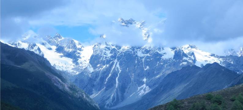 德钦飞来寺雪域顺缘酒店图片