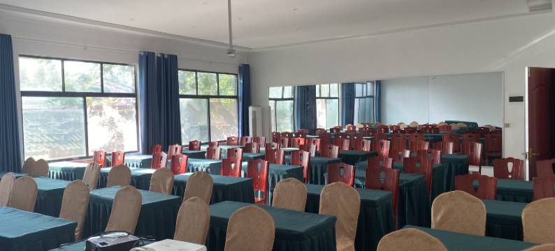 遂平驿山客栈图片