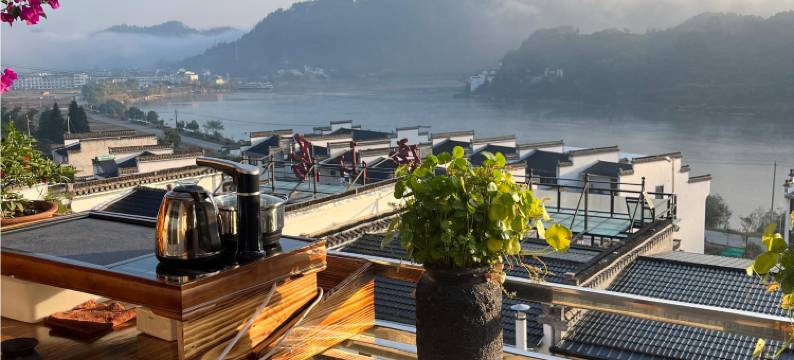 泊湾山舍民宿(新安江山水画廊风景区店)图片