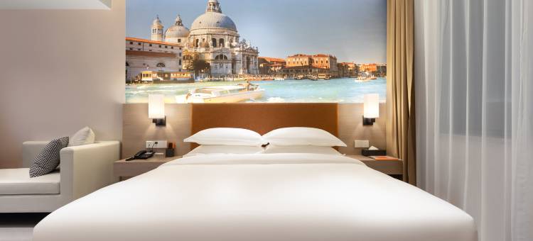 维也纳酒店(武汉黄鹤楼武昌火车站地铁站店)图片