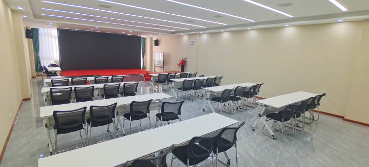 丽呈君顿酒店(济南西站国际会展中心店)图片