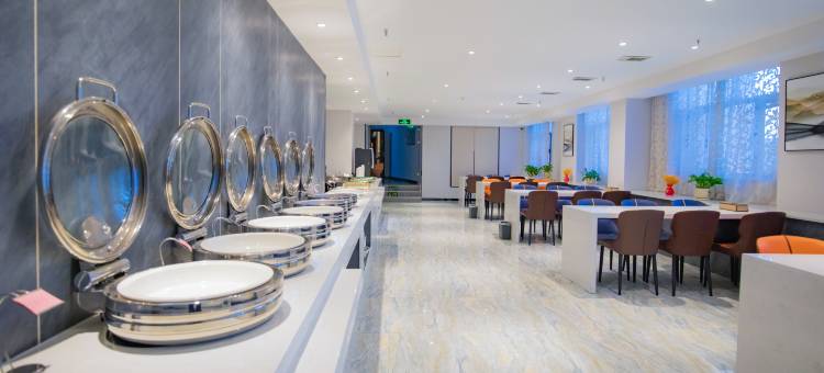 和静县爱派酒店(县人民医院店)图片