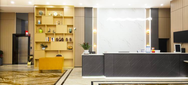 蓝山裕伦酒店图片