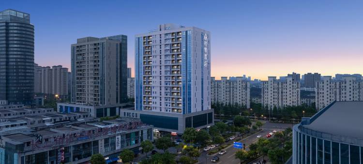 欧菲酒店(平湖中国服装城店)图片