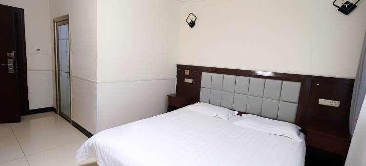 华驿易居酒店(涞水汽车站店)图片