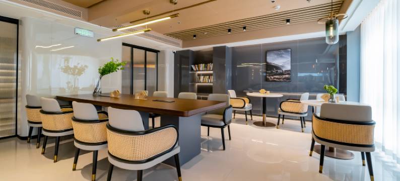 长春净月潭公园净月大街亚朵酒店图片