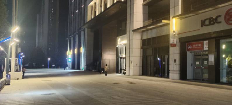 仟陌·千寻酒店(郑州客运北站刘庄地铁站店)图片