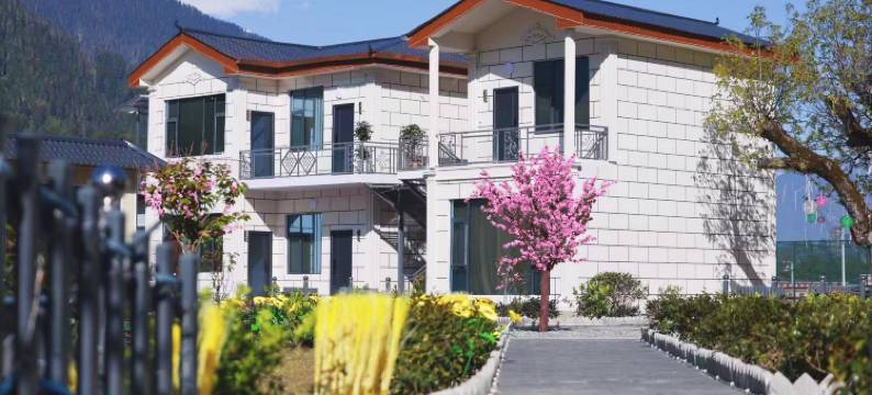 波密如愿民宿图片