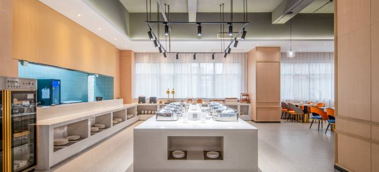 凯里亚德酒店(贵阳花溪大学城店)图片
