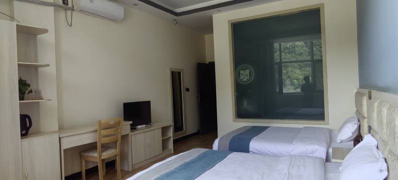 砚山县福鸿酒店图片